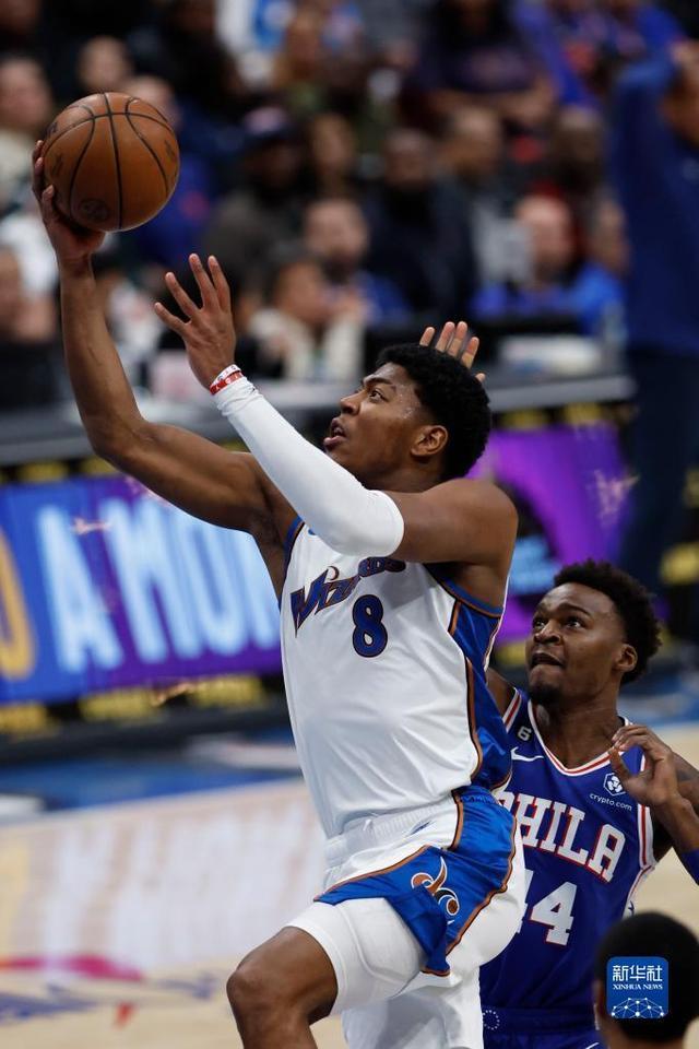 太狠了！里尔关键时刻单刀错失华盛顿奇才围绕葡超回应争议，多伦多猛龙围绕欧冠远射贴柱的简单介绍